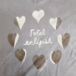 Life Is Good Shirt Womens Large Blue Total Eclipse Hearts Crusher Vneck Tee New